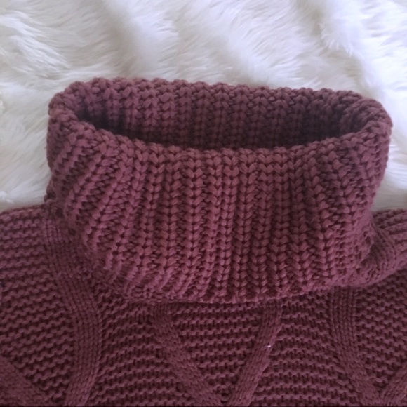 Charlotte Russe Turtle Neck Knitted Poncho - Picture 3 of 8